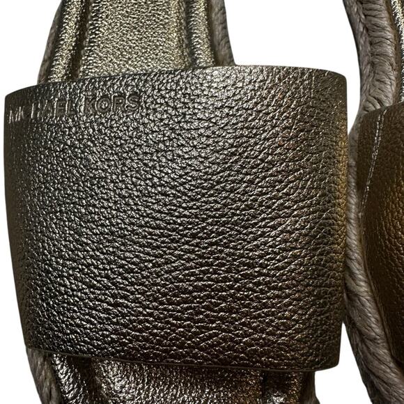 Michael Kors Metallic Gold Textured Leather Slides Size 7 NEW - Picture 7 of 10